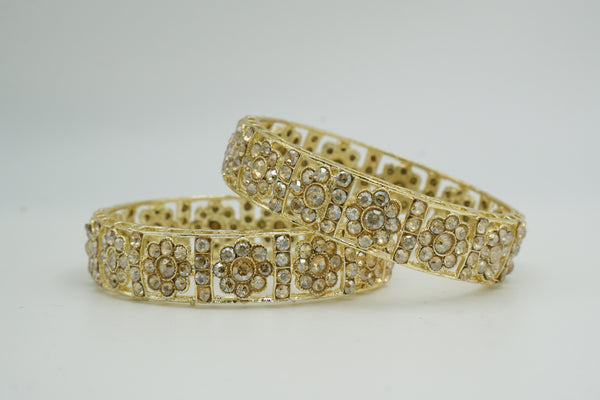 Classic Bangle with White Stones - Victorian Jaipur