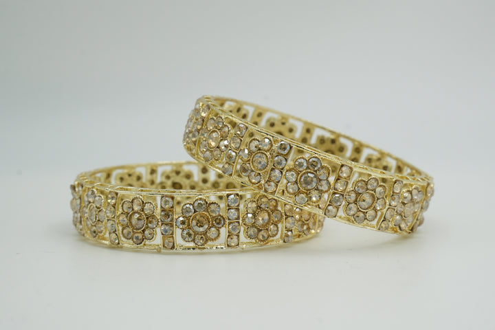 Classic Bangle with White Stones - Victorian Jaipur