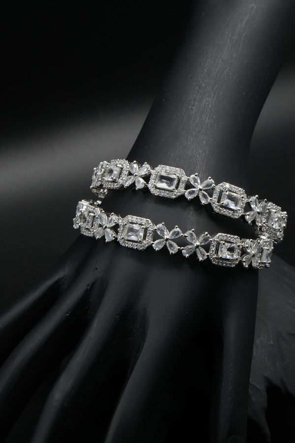 Elegant Diamond-Cut Silver Bangles - Victorian Jaipur