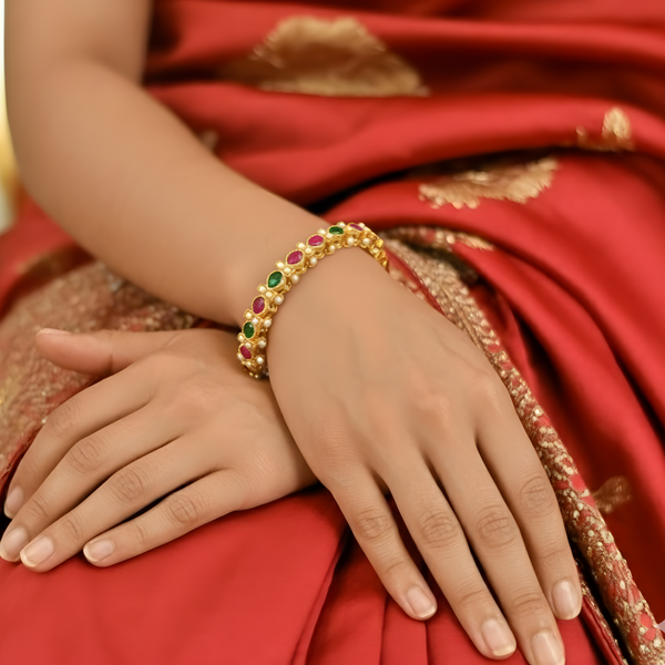 Elegant Gold-Plated Bangle for Timeless Style and Charm