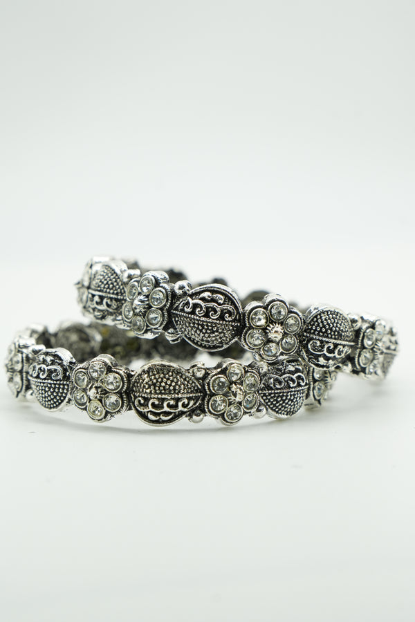 Elegant Gold-Plated bangle - Victorian Jaipur